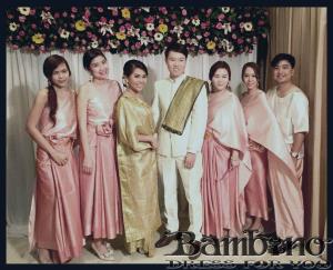 ชุดไทยเพื่อนเจ้าสาว เช่าที่แบมบี้ เวดดิ้ง ห้วยขวาง